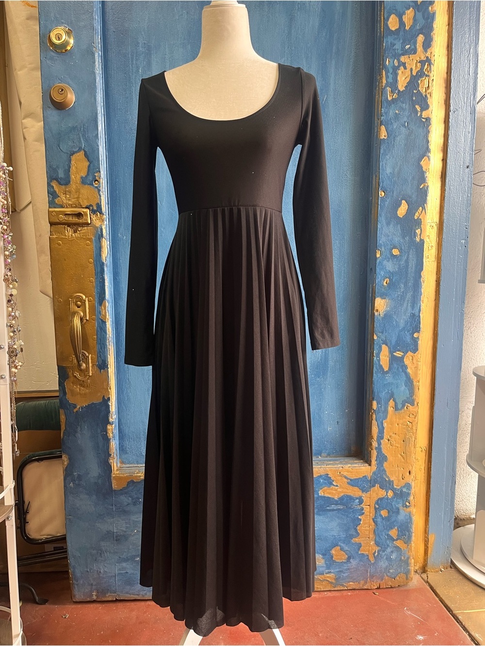 H&M Black Long-Sleeve Maxi Dress